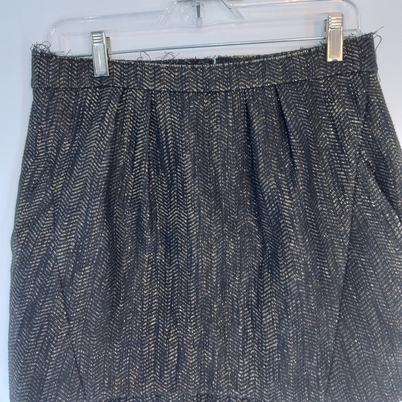 MAJE LARGE (40) METALLIC THREAD CHEVON MINI SKIRT - Picture 3 of 5